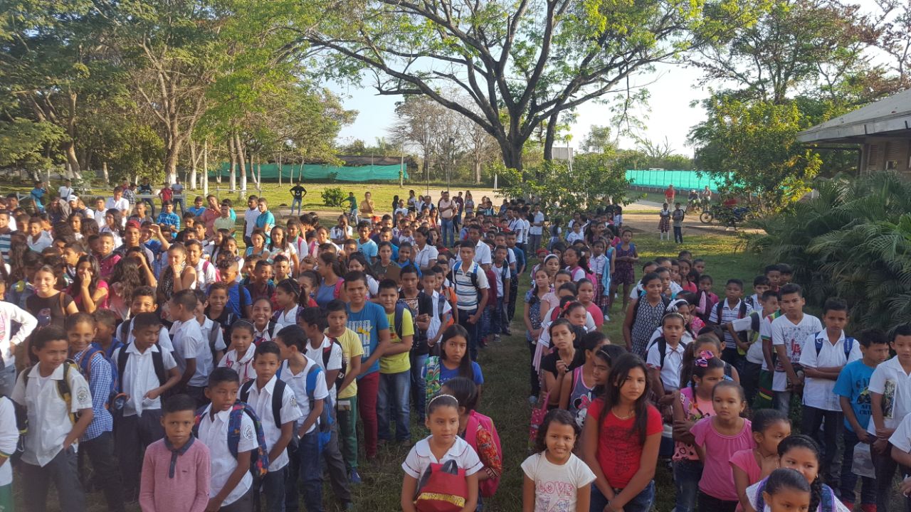 Gobierno de Rosa Cotes le dio la bienvenida al año escolar en el Magdalena